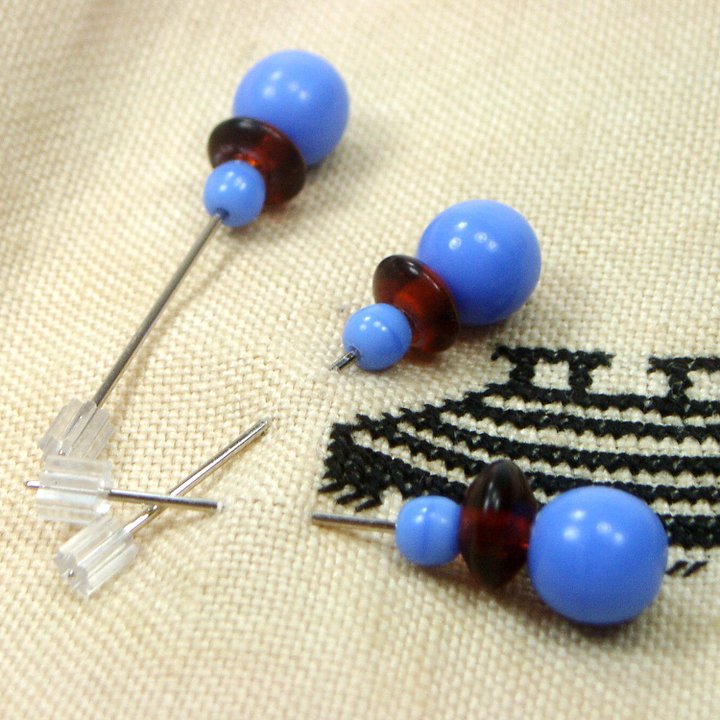 anchoredcrossstitchcountingpins